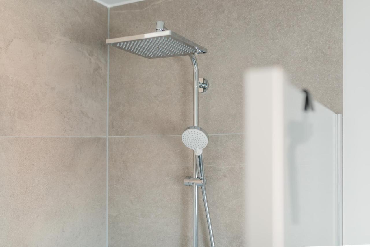 Küsten Ost Direkte Wasserlage 2 Balkone 90qm